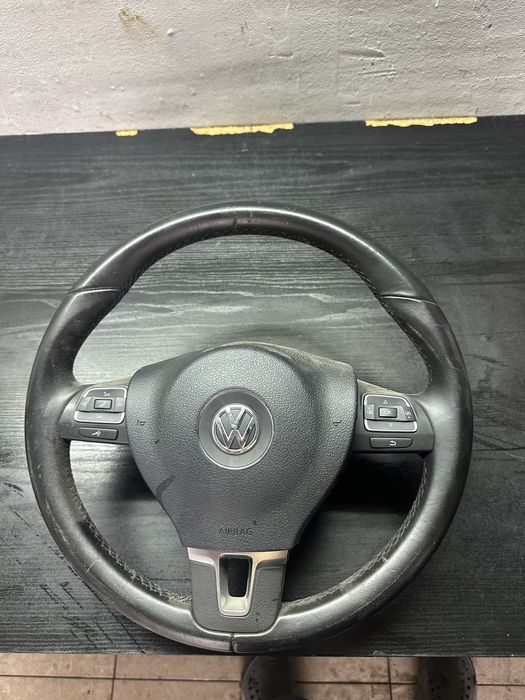 Мультируль кермо мультикермо Volkswagen Passat B7 CC Tiguan