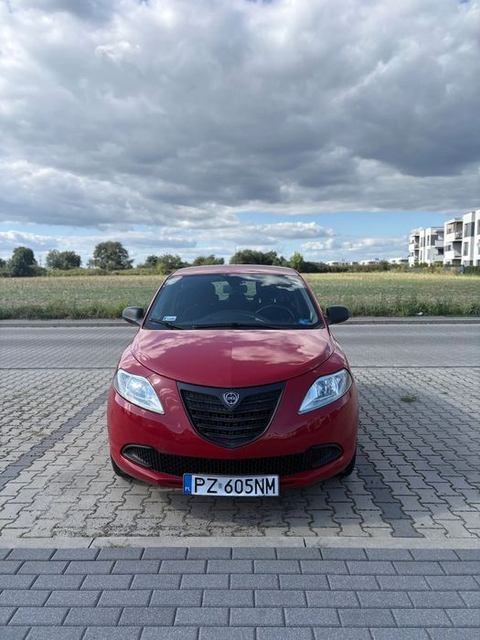 Lancia Ypsilon