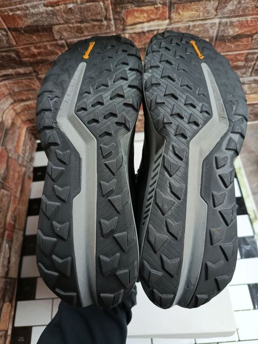 Кросівки adidas terrex GORE-TEX (45р.29 см)