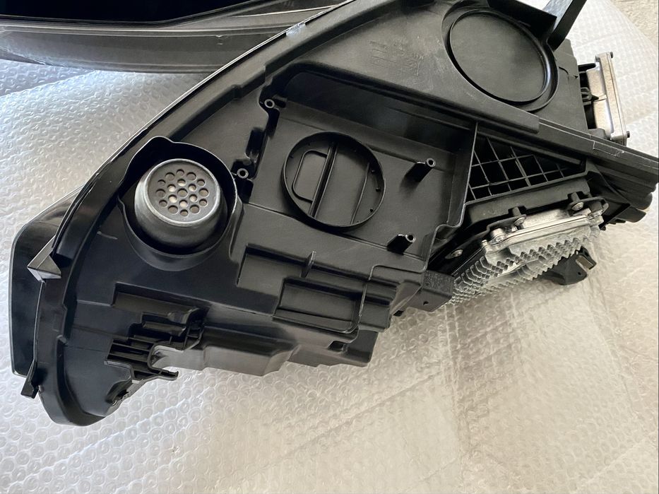 Фари Audi A6 C7 FULL LED Рестайл Комплект Права і Ліва з блоками