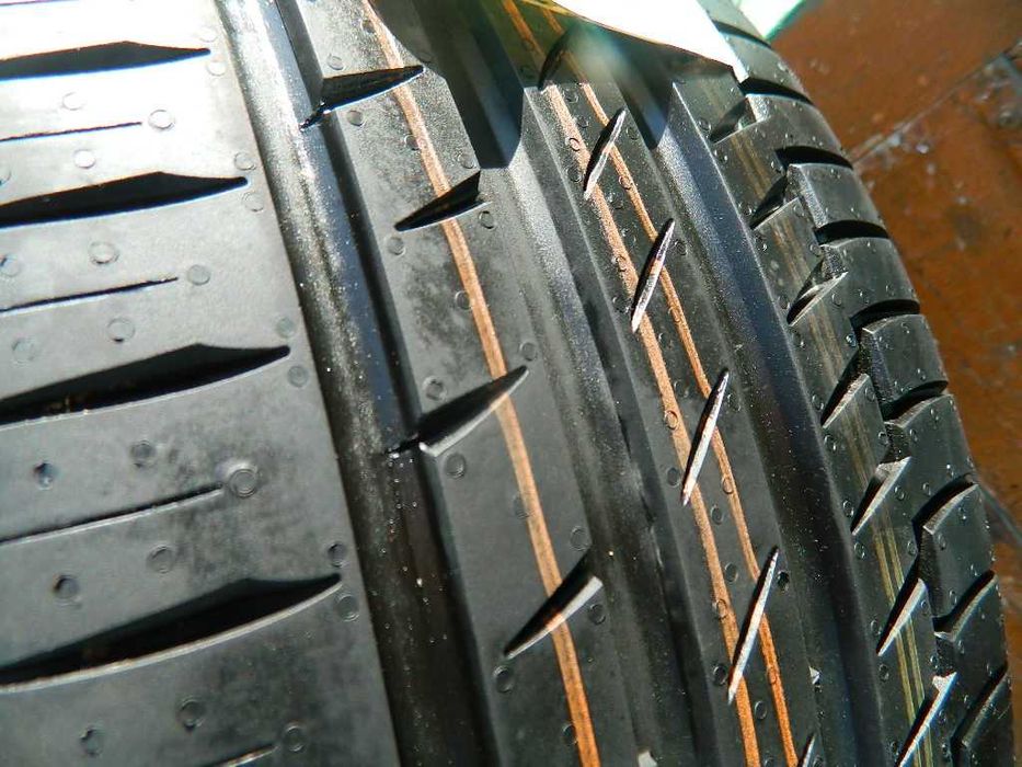 Шина колеса резина R18 215/40 Continental Premium Contact 6 2шт Літо
