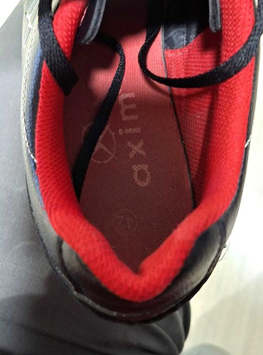 Buty sportowe, halowe Axim roz. 42