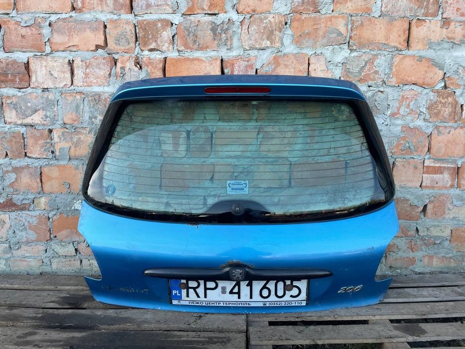 Кришка багажника Ляда Кляпа Задня дверка Задні двері Пежо 206 Peugeot