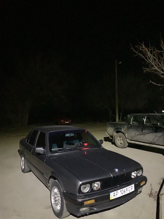 продам bmw e30 318
