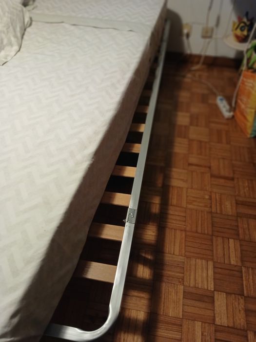 Colchão mais estrado