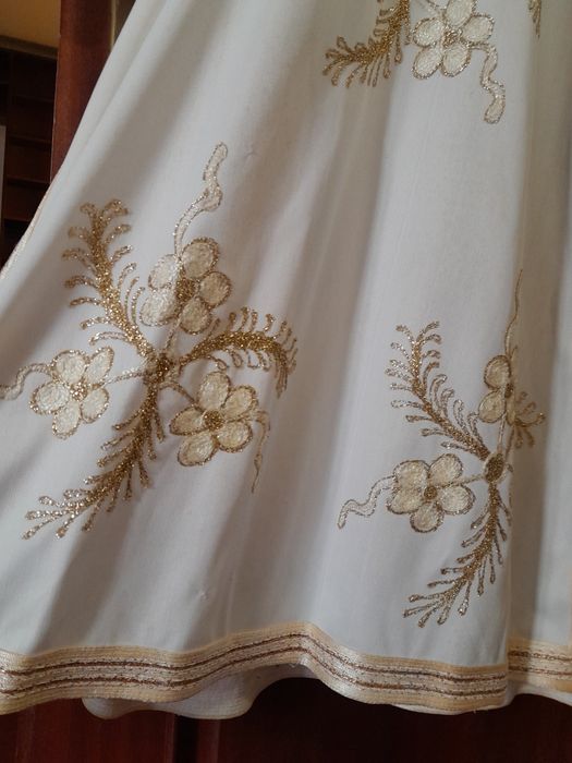 Kaftan marroquino de duas peças.