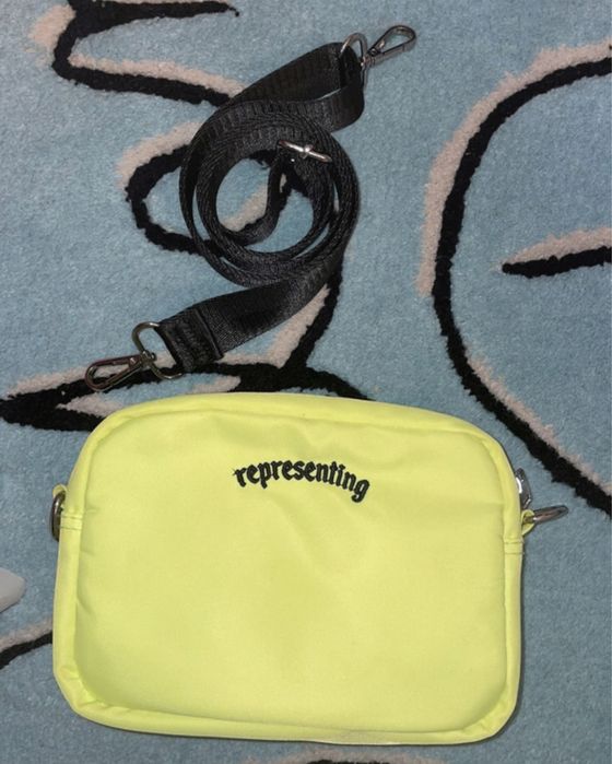 Neonowa torebka na ramię