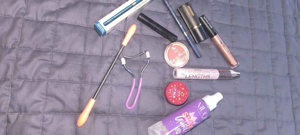 Kosmetyki zestaw bell  depilator do włosków itp