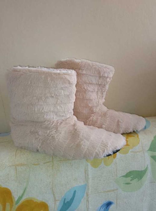 Pantufas quentes novas, n. 35