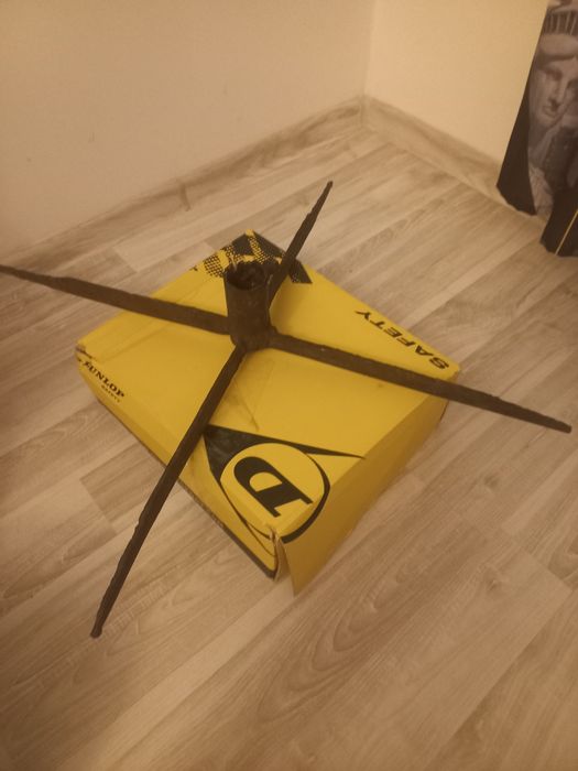 Тринога залізна б/у