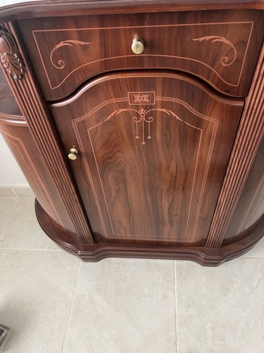 Sapateira com espelho