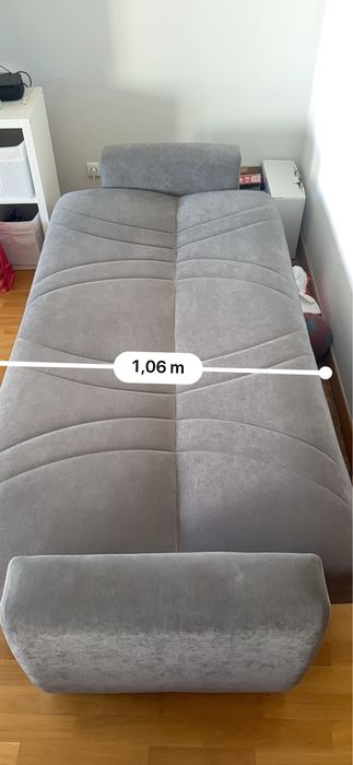 Sofá cama com arrumaçao