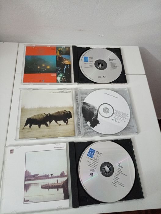 3 albuns U2 - Under A Blood Red Sky; Best of 1990 a 2000; October