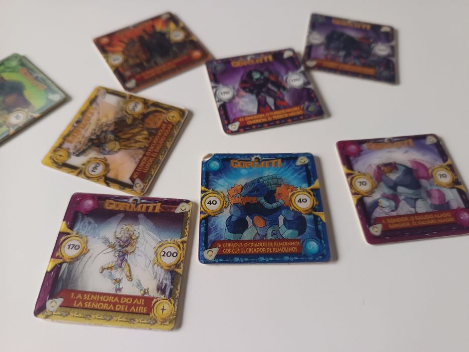 Gormiti tazos quadrados