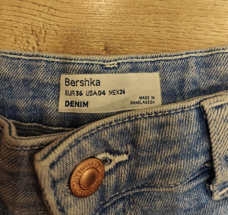 Spodenki jeansowe damskie