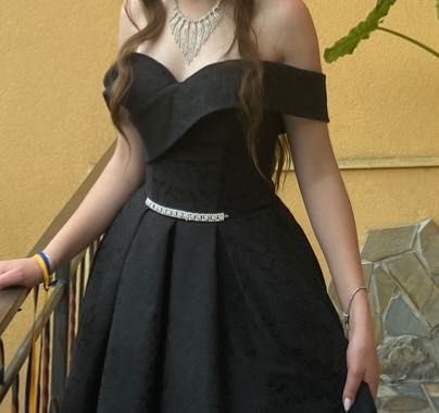 Продається випускна сукня