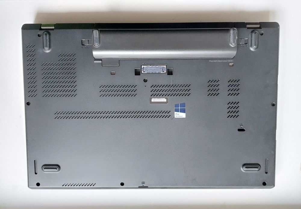 Ноутбук Lenovo 15.6Fhd/i5/8gb/ssd/акб 5 годин