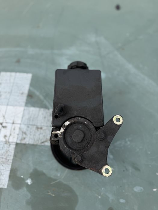 Насос ГУР Ssang Yong Rexton