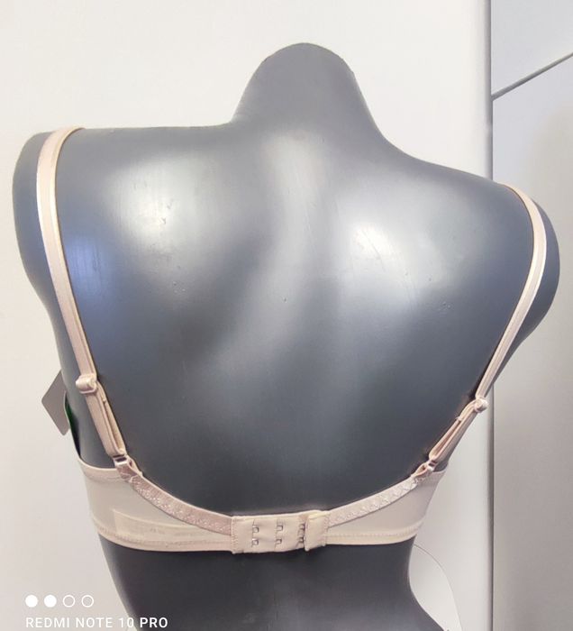 Biustonosz Triumph Beauty full Essential WP rozm.70C    082