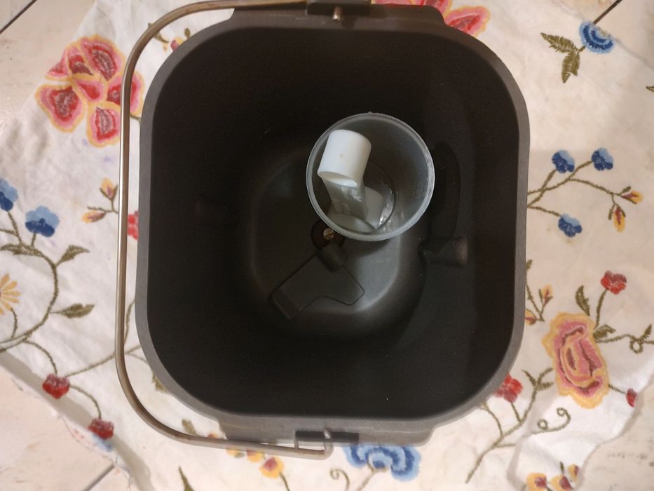 Продам хлібопічка  LG