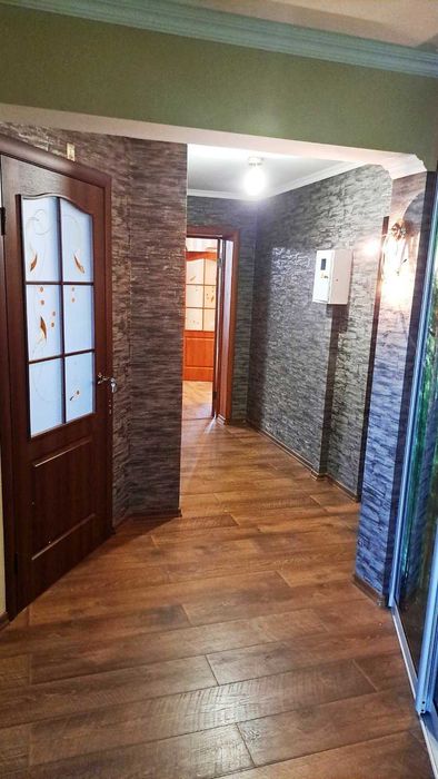 Продам 5-к квартиру, Хортицкий мкрн, пр. Юбилейный 14