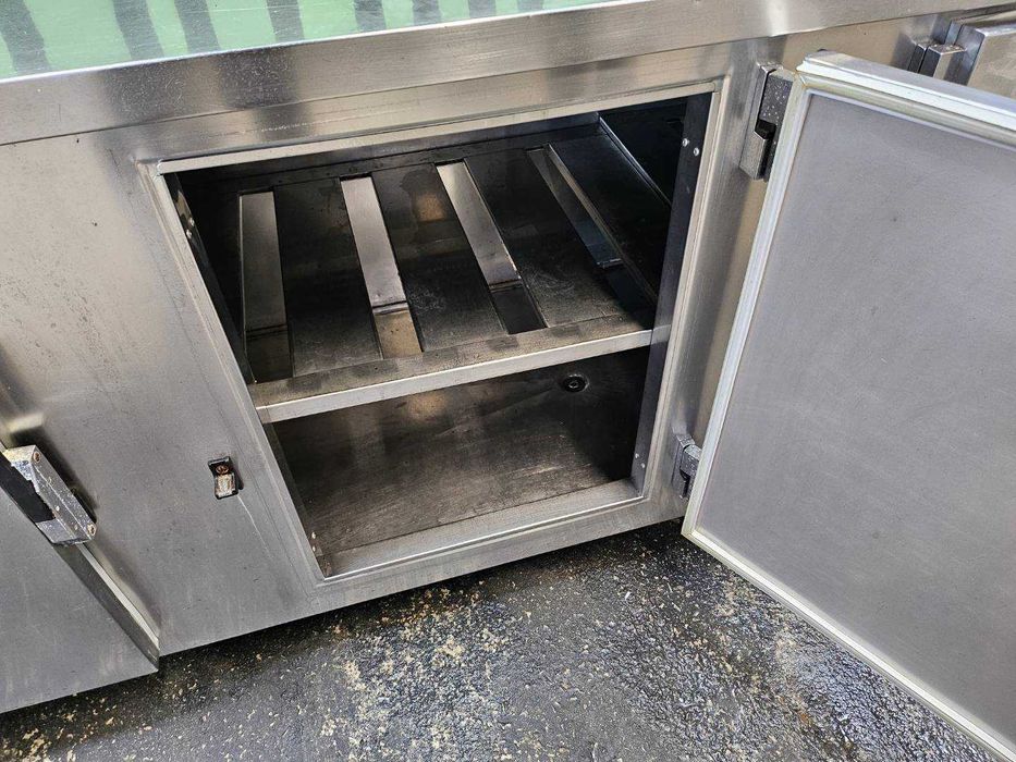 Bancada refrigerada em inox