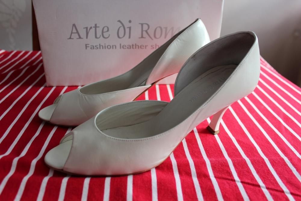 buty ślubne peep toe firmy Arte di Roma
