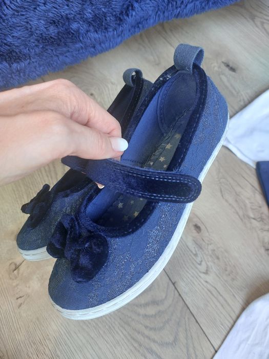 Komplet dziewczęcy galowy 122 +buty 31 +wf