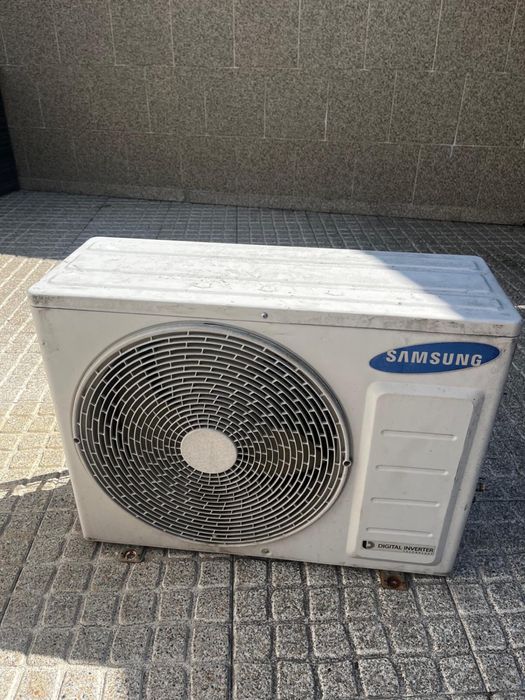 Ar Condicionado Samsung Digital Inverter 9000 BTU – Para Reparação/Peças