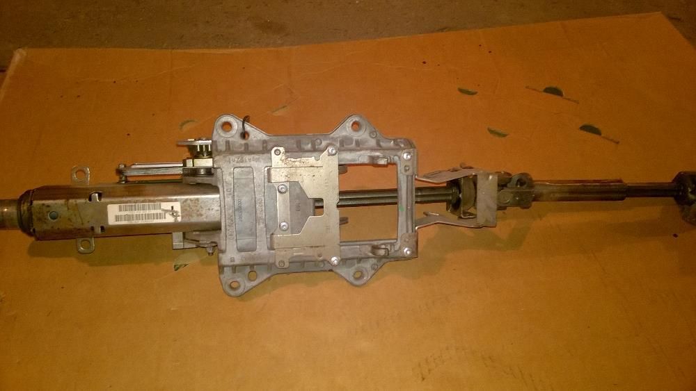 Вал рулевой колонки Skoda Octavia A-5 04-09 к.н. 1Z1419502D