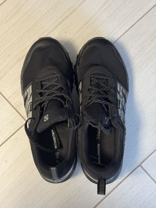Продам кросівки Salomon Wander gore tex