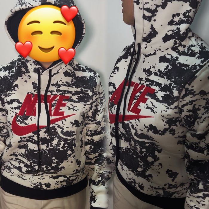 Sweat Nike com etiqueta - ULTIMOS TAMANHOS