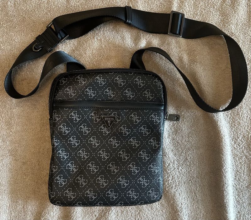 Оригинальная мужская сумка GUESS