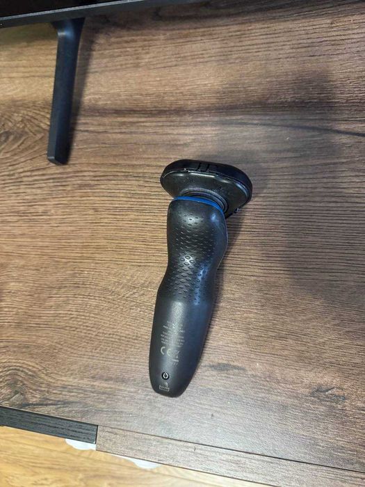 Електробритва Philips series 5000 у відмінному стані