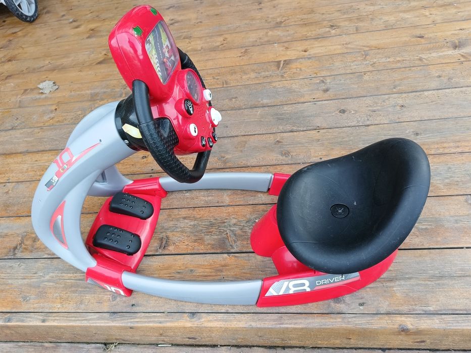 Symulator jazdy autem dla dziecka