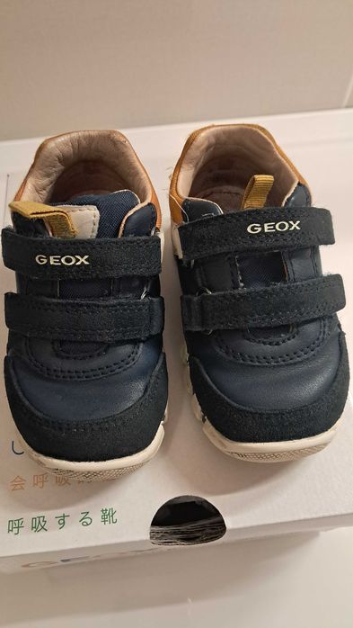 Sapatilhas primeiros passos GEOX tamanho 21