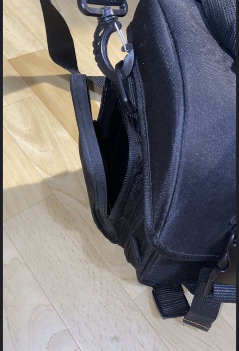 Сумка Amazon Basics для техніки (фотоапарата)