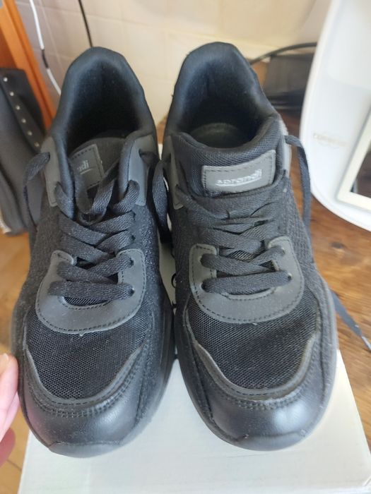 Buty 38 rozmiar  praktycznie nowe