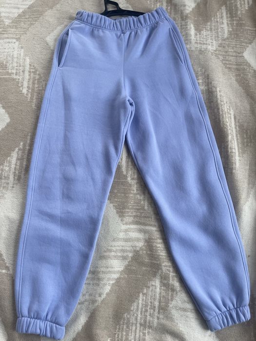 Спортивний костюм жіночий від українського бренду SKIMMS