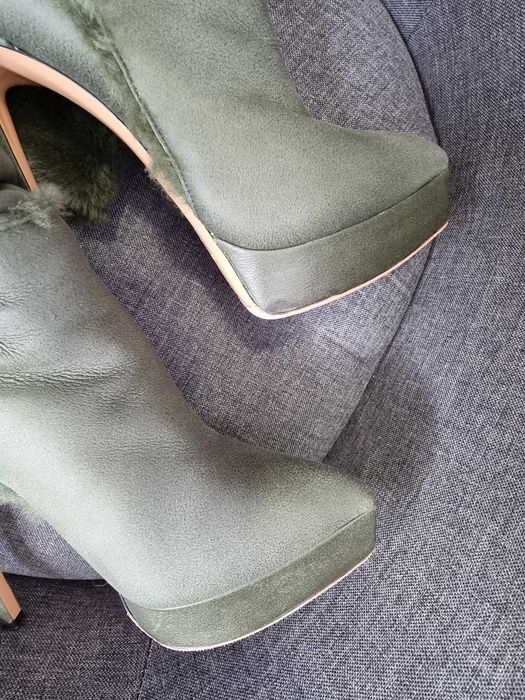 Чоботи Casadei з натуральної овчини (Італія). Женские зимние сапоги