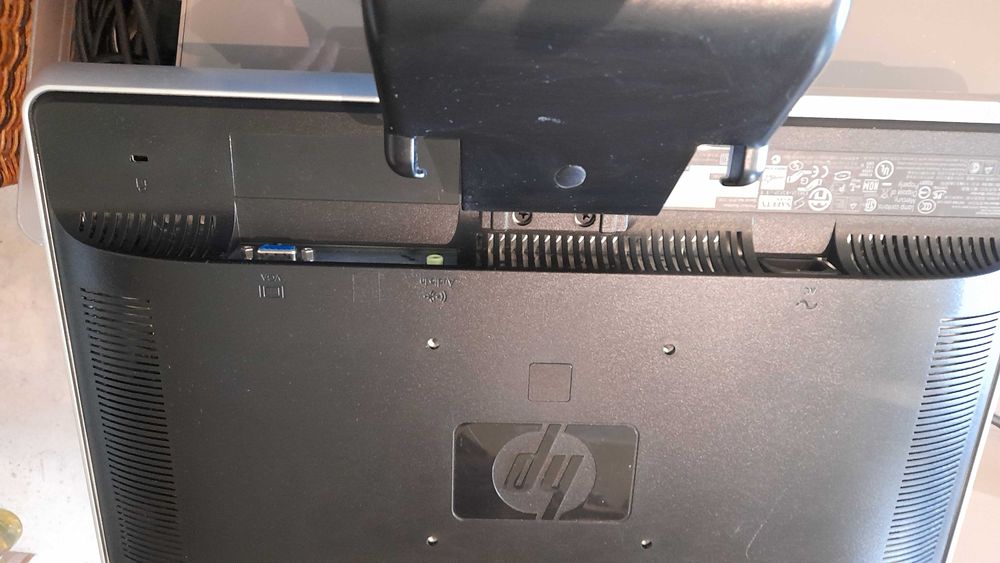 HP 19" Monitor, Model W197V64552792627970124