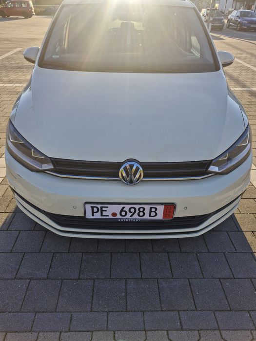 Продам VOLKSWAGEN TOURAN 2018 г.в.