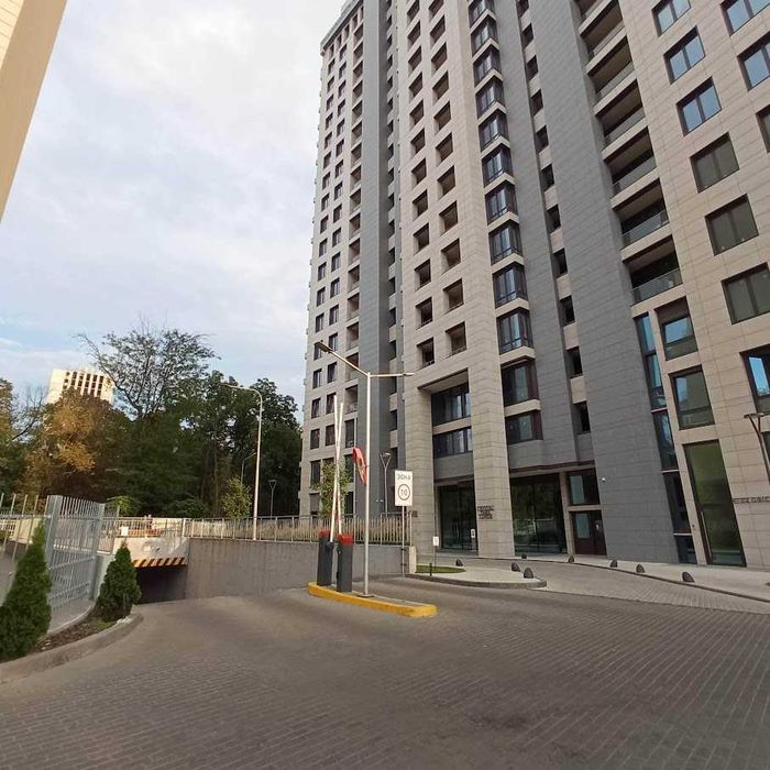 ЖК преміум-класу «Crystal Park»,парк Багряного,М «Шулявська» та «КПІ»