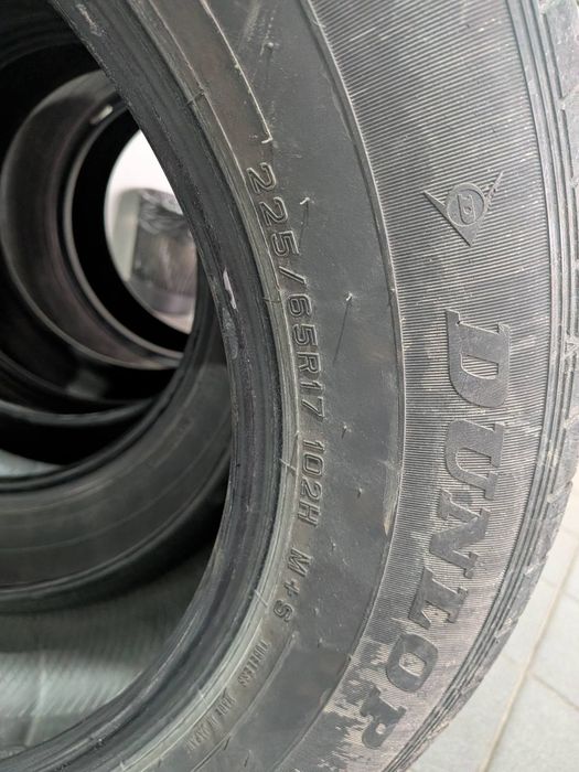 225/65R17 Dunlop Grandtrek -4шт