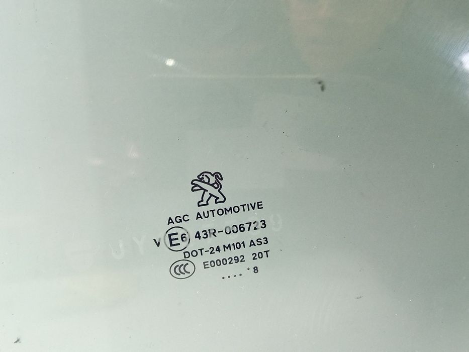 Vidro porta trás esquerdo PEUGEOT 2008 I (CU_)