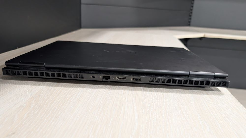 HP OMEN 16 (RTX4070/ RYZEN 9-7940HS)