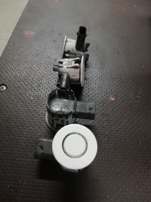 Czujnik parkowania PDC tył tylny koszyk mocowanie Ford Focus mk3 HB