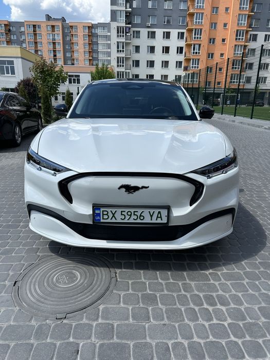 Ford  Mustang Mach-e 100 кВт