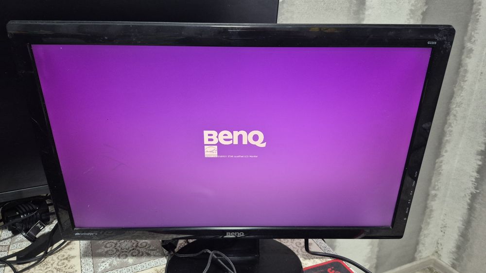 Компьютер Робочий системний блок та монітор