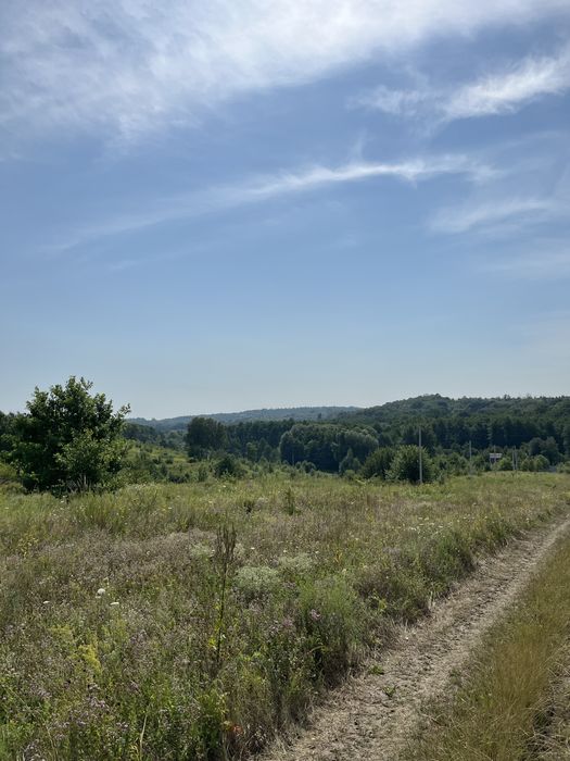 Видова ділянка з гарним краєвидом